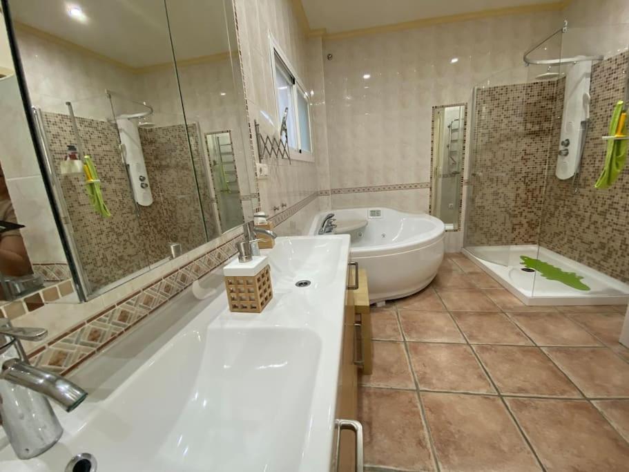 Villa Espectacular Atico Duplex Con 2 Terrazas & Piscina Málaga Exterior foto